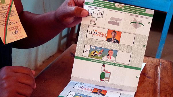 Madagascar : les premiers résultats de la présidentielle divisent Madagascar : les premiers résultats de la présidentielle divisent