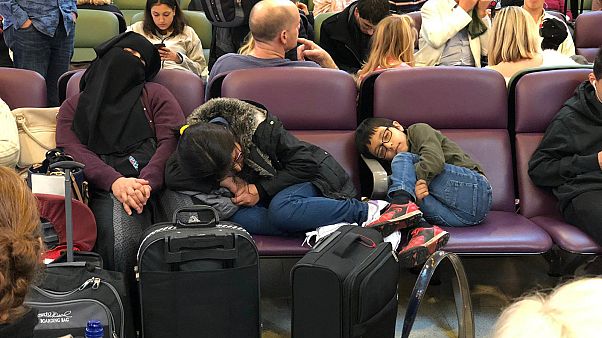 Reabre parcialmente el aeropuerto de Gatwick tras el incidente con drones Reabre parcialmente el aeropuerto de Gatwick tras el incidente con drones