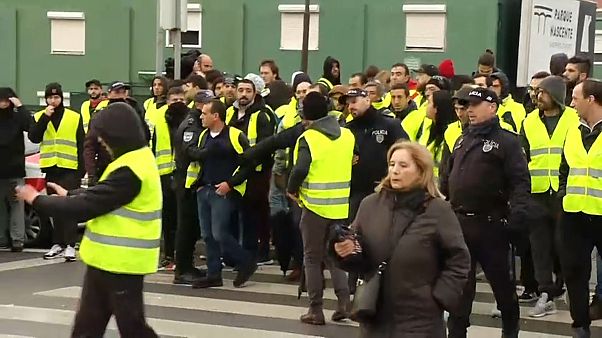 Arranca con poca incidencia la protesta de los 'Chalecos Amarillos ' portugueses Arranca con poca incidencia la protesta de los 'Chalecos Amarillos ' portugueses
