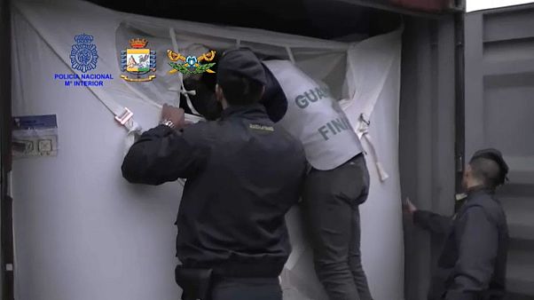 Sgominati trafficanti cocaina fra Genova, Spagna e Argentina Sgominati trafficanti cocaina fra Genova, Spagna e Argentina