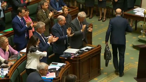 Der belgische König hat den Rücktritt des Ministerpräsidenten angenommen Der belgische König hat den Rücktritt des Ministerpräsidenten angenommen