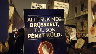 Kormányellenes tüntetést tartottak Budapesten