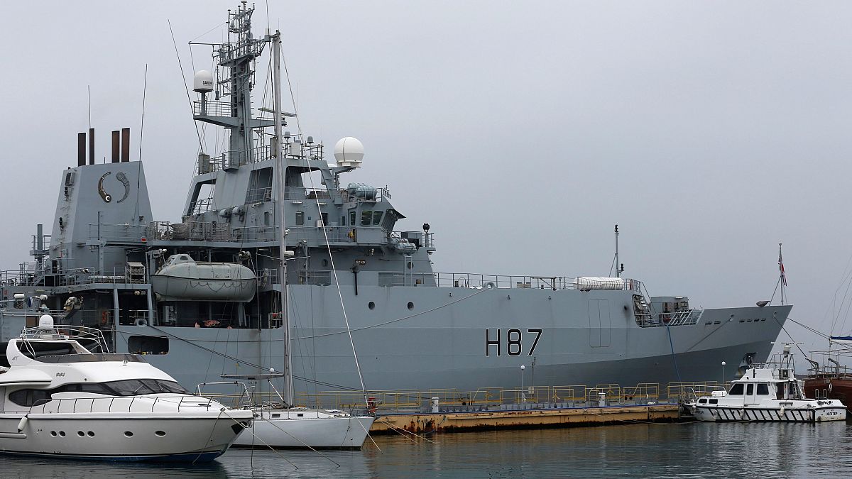Britische Navy patrouilliert im Ärmelkanal