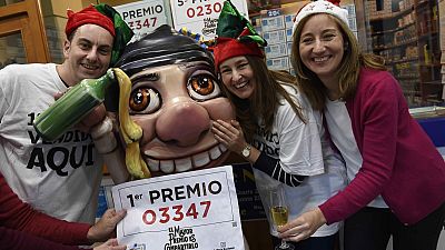 Spaniards hope to win big in Christmas "El Gordo"