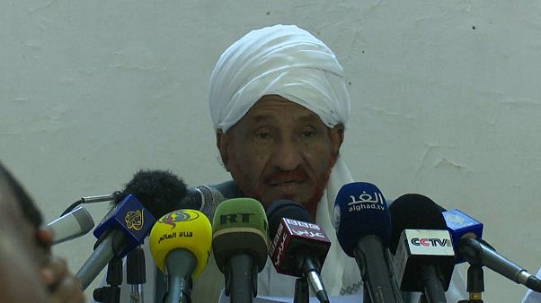 مظاهرات السودان: الصادق المهدي يؤكد مقتل 22 شخصا على الأقل مظاهرات السودان: الصادق المهدي يؤكد مقتل 22 شخصا على الأقل