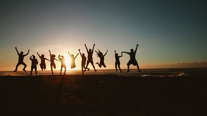 2019 Mutluluk Raporu açıklandı: Türkiye 5 basamak geriledi 2019 Mutluluk Raporu açıklandı: Türkiye 5 basamak geriledi