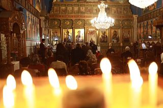 Gaza's tiny Orthodox Christian minority celebrate Christmas