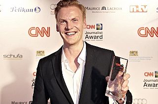 Der Spiegel journalist who invented stories now accused of defrauding readers