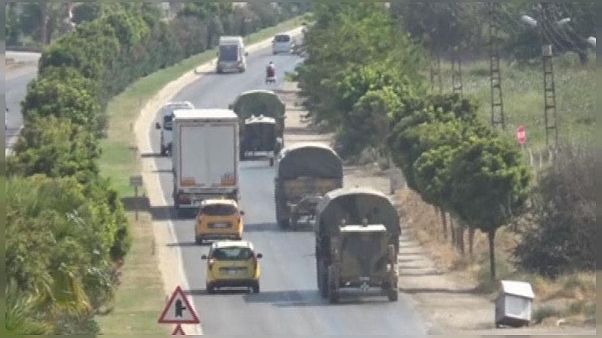 Video | Suriye'de askeri hareketlilik: Özgür Suriye Ordusu Menbiç'e ilerliyor Video | Suriye'de askeri hareketlilik: Özgür Suriye Ordusu Menbiç'e ilerliyor