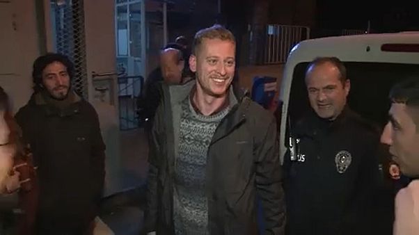 Ελεύθερος υπό όρους Αυστριακός δημοσιογράφος που κρατείτο στην Τουρκία Ελεύθερος υπό όρους Αυστριακός δημοσιογράφος που κρατείτο στην Τουρκία