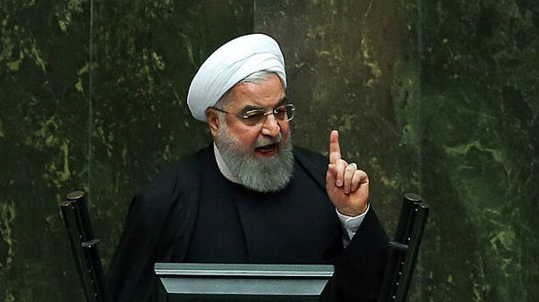 روحانی در سخنرانی تحویل بودجه ۹۸: اگر بخش خصوصی داشتیم تاثیر تحریمها کمتر بود روحانی در سخنرانی تحویل بودجه ۹۸: اگر بخش خصوصی داشتیم تاثیر تحریمها کمتر بود