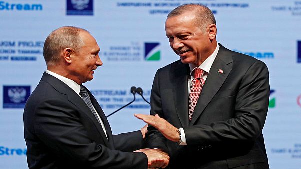 الرئيس الروسي فلاديمير بوتين ونظيره التركي رجب طيب أردوغان الرئيس الروسي فلاديمير بوتين ونظيره التركي رجب طيب أردوغان