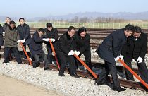Las dos Coreas celebran simbólicamente su reconexión ferroviaria