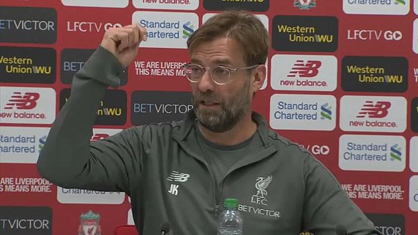 كلوب يهدد برمي الميكروفون إذا سُئل لاعبو ليفربول هذا السؤال كلوب يهدد برمي الميكروفون إذا سُئل لاعبو ليفربول هذا السؤال