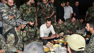 الغارديان: الأسد سيستعيد مكانه قريباً ويقف إلى جانب السيسي وبن سلمان 