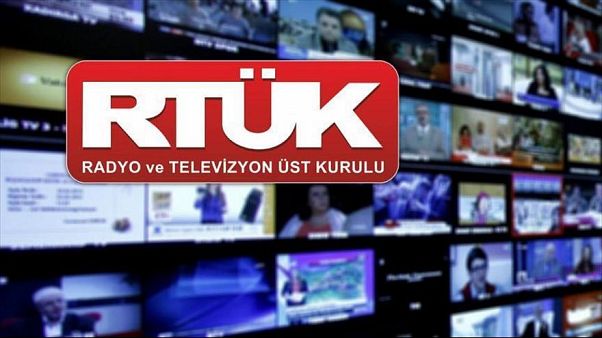 RTÜK üyesinden FOX ve Halk TV'ye ceza tepkisi: Aynı hızı Kılıçdaroğlu için de bekliyoruz RTÜK üyesinden FOX ve Halk TV'ye ceza tepkisi: Aynı hızı Kılıçdaroğlu için de bekliyoruz