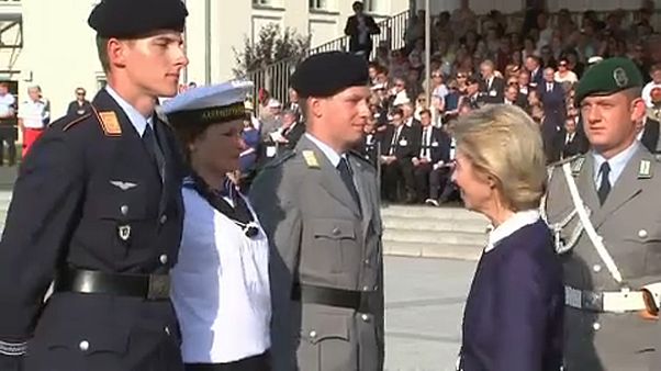 EU-polgárokat is felvenne a német hadsereg EU-polgárokat is felvenne a német hadsereg