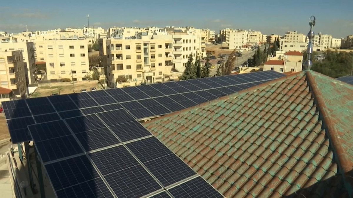 Video | Ürdün'de camiler güneş panelleriyle yenilenebilir enerjiye geçiyor