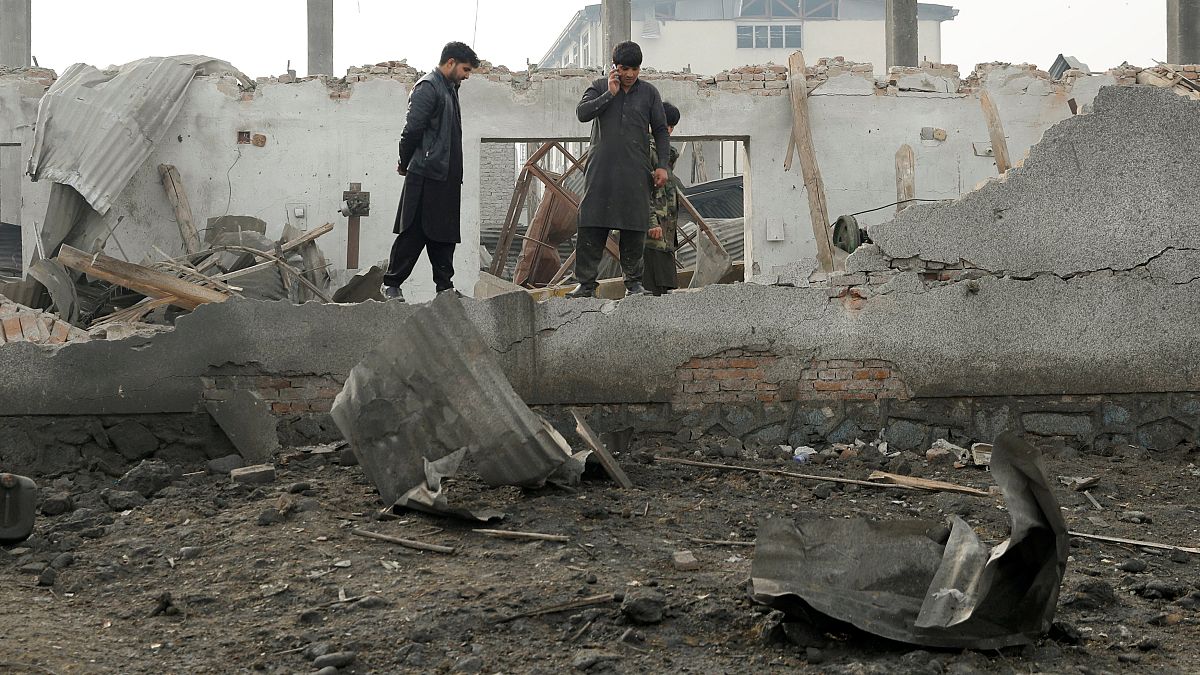Taliban'ın bomba yüklediği araç kendi militanlarını öldürdü