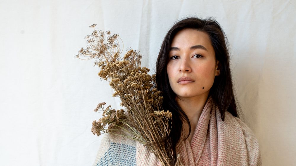These cashmere scarves can be planted back into the soil after use - Vimarsana News