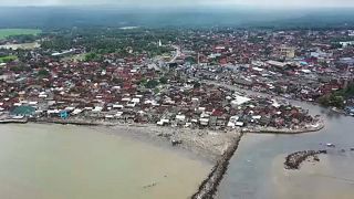 Ινδονησία: Εικόνες καταστροφής από drones μετά το σαρωτικό τσουνάμι