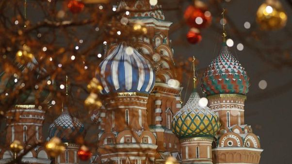 Три миллиона россиян не смогут выехать за границу на праздники Три миллиона россиян не смогут выехать за границу на праздники
