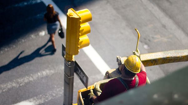 Kadınlara ıslık çalmak bazı ülkelerde tacize giriyor Kadınlara ıslık çalmak bazı ülkelerde tacize giriyor
