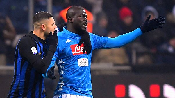 İtalya'da ırkçı saldırıya uğrayan Koulibaly: Tenimin renginden gurur duyuyorum İtalya'da ırkçı saldırıya uğrayan Koulibaly: Tenimin renginden gurur duyuyorum