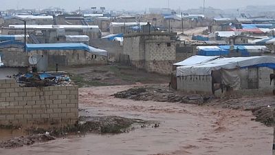 Suriye’de sığınmacıların kampı sular altında