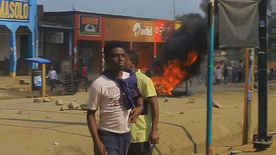 Levantan barricadas en llamas en República Democ´ratica del Congo ante un nuevo retraso electoral