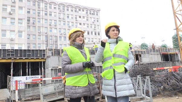 Crisi in Romania, le Ong raccolgono fondi per costruire gli ospedali Crisi in Romania, le Ong raccolgono fondi per costruire gli ospedali