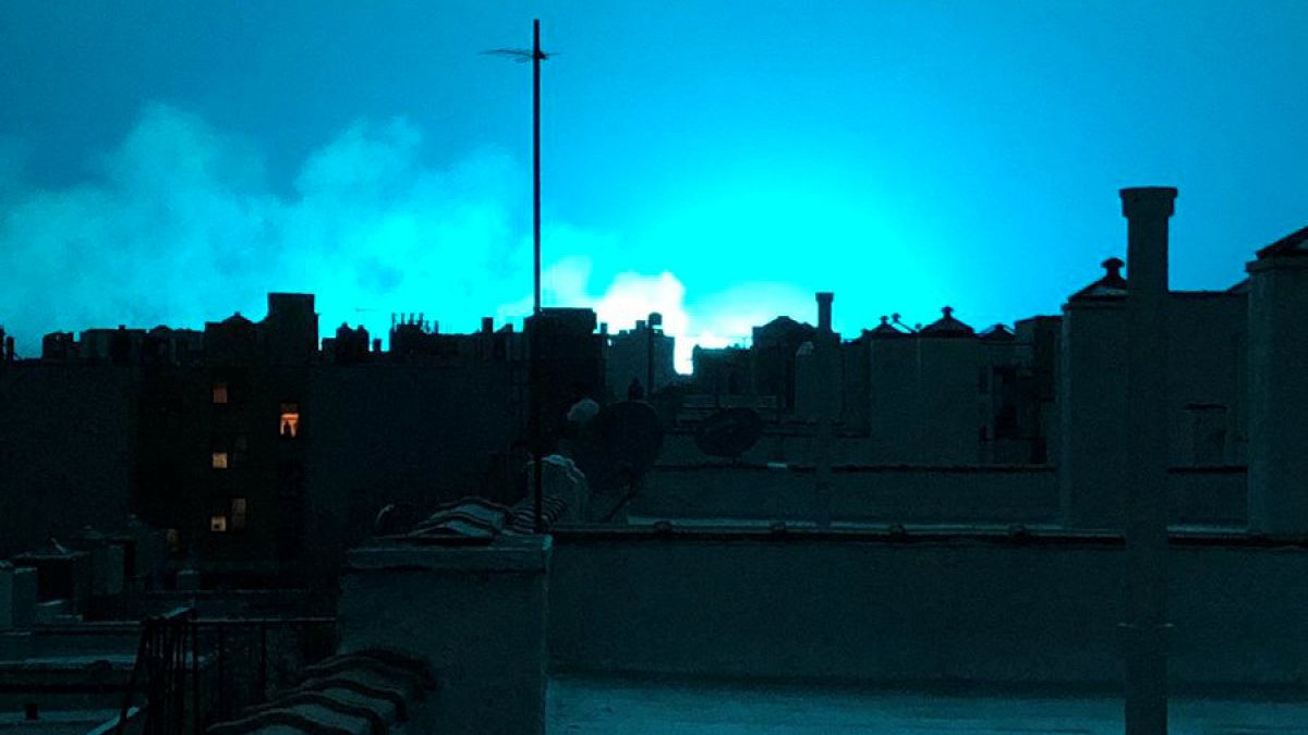 Una luz azul extraña tuvo en vilo anoche a los neoyorquinos