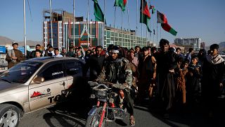 طالبان تسعى لتغيير صورتها مع تقدم محادثات السلام الأفغانية