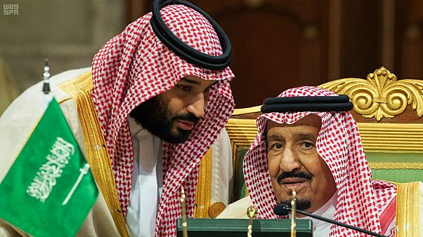 السعودية تقول إن التعديل الوزاري لا ينم عن أزمة داخلية السعودية تقول إن التعديل الوزاري لا ينم عن أزمة داخلية