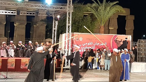 التحطيب.. لعبة حية من زمن المصريين القدماء تحتفي بها الرقصات والمهرجانات التحطيب.. لعبة حية من زمن المصريين القدماء تحتفي بها الرقصات والمهرجانات