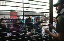 Forças de segurança estiveram muito ativas durante eleições do Bangladesh