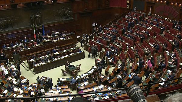 Via libera della Camera alla manovra Via libera della Camera alla manovra