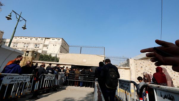 بعد الإفراج عنها بأيام.. تأييد حبس الناشطة المصرية أمل فتحي لانتقادها السلطات بعد الإفراج عنها بأيام.. تأييد حبس الناشطة المصرية أمل فتحي لانتقادها السلطات