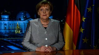 Neujahrsansprache: Merkel sucht nach globalen Lösungen