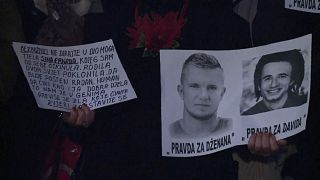 إحتجاجات في البوسنة تطالب باستقالة وزير الداخلية بعد مقتل طالب