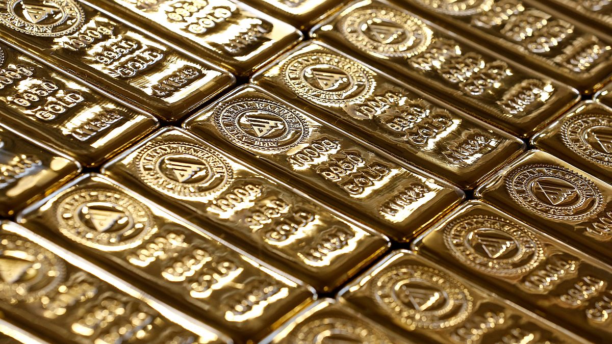 الذهب بصدد أول تراجع سنوي منذ عام 2015