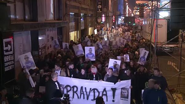 Αντικυβερνητικές διαδηλώσεις με αίτημα δικαιοσύνη και διαφάνεια Αντικυβερνητικές διαδηλώσεις με αίτημα δικαιοσύνη και διαφάνεια