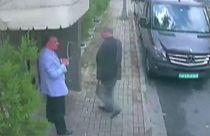 Khashoggi: Turkish TV shows images of man carrying bag on day journalist went to Saudi consulate