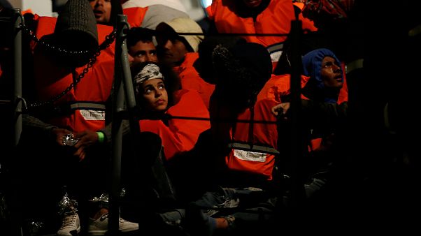 Malta fecha porto a navio com 49 migrantes Malta fecha porto a navio com 49 migrantes