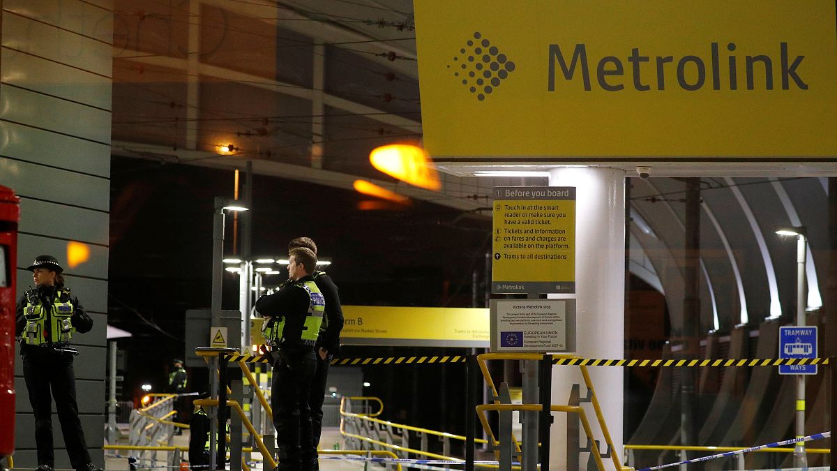 الشرطة البريطانية تحقق في حادث الطعن بمانشستر على أنه حادث إرهابي 