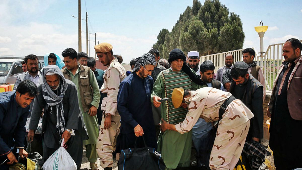 ترس همسایگان از احتمال خروج ناگهانی نظامیان آمریکا از افغانستان