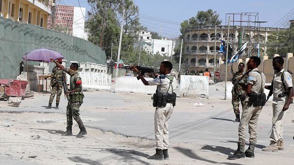 BM Somali Temsilcisi'ne 'Eş-Şebab' cezası: İstenmeyen adam ilan edildi BM Somali Temsilcisi'ne 'Eş-Şebab' cezası: İstenmeyen adam ilan edildi