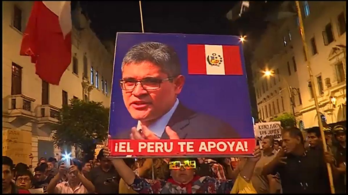 Presidente do Perú quer "emergência" no Ministério Público