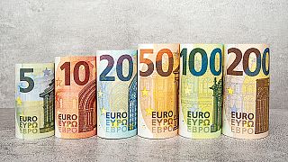 عشرون عاماً على "ولادة" اليورو: هل نجح في مهمته؟ وكيف سيكون مستقبله؟