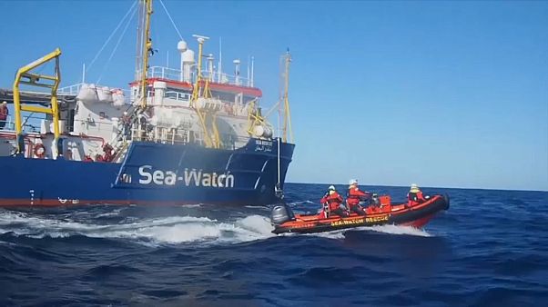 Kiköthet Máltánál a Sea-Watch mentőhajója Kiköthet Máltánál a Sea-Watch mentőhajója